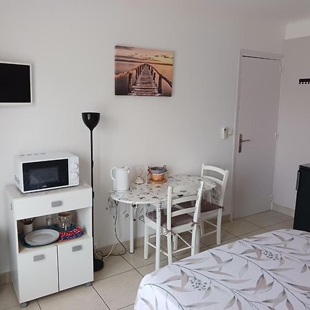 Chambre Privee Climatisee Chez Particulier, Wifi Apartment Перпинян Екстериор снимка