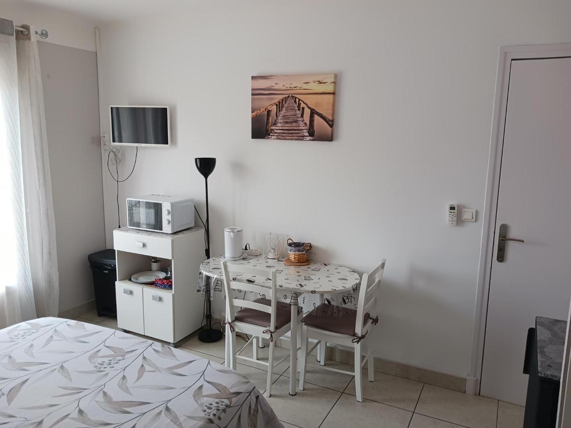 Chambre Privee Climatisee Chez Particulier, Wifi Apartment Перпинян Екстериор снимка